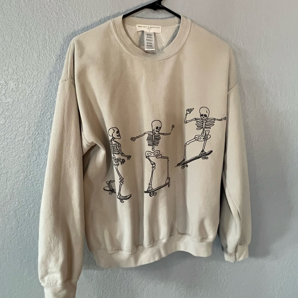 urban outfitters crewneck